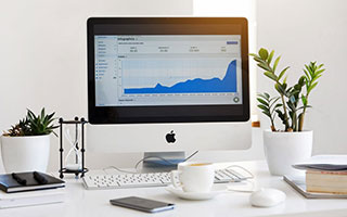 乐鱼体育平台-雷霆小前锋新造型引球迷热议，雷霆队小前锋